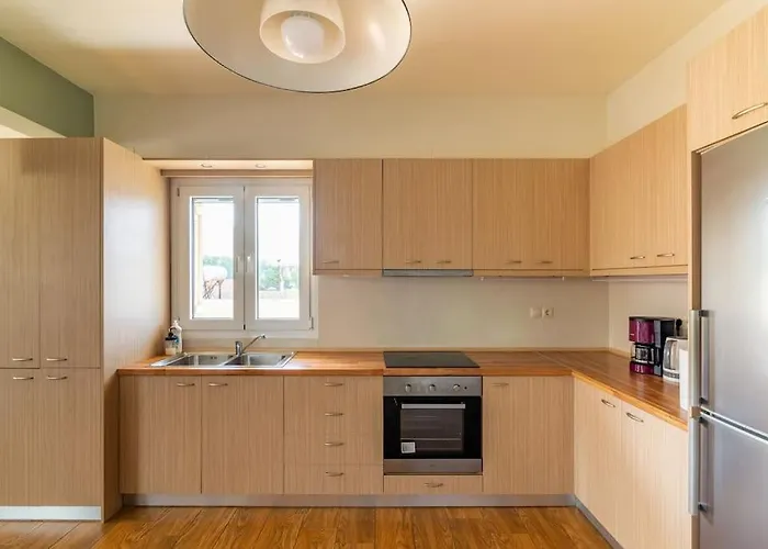 Agapi\'S Seaside Apt In Heraklion