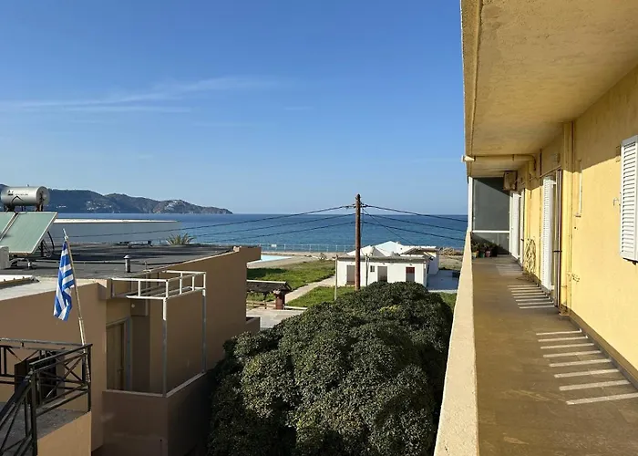 Agapi\'S Seaside Apt In Heraklion